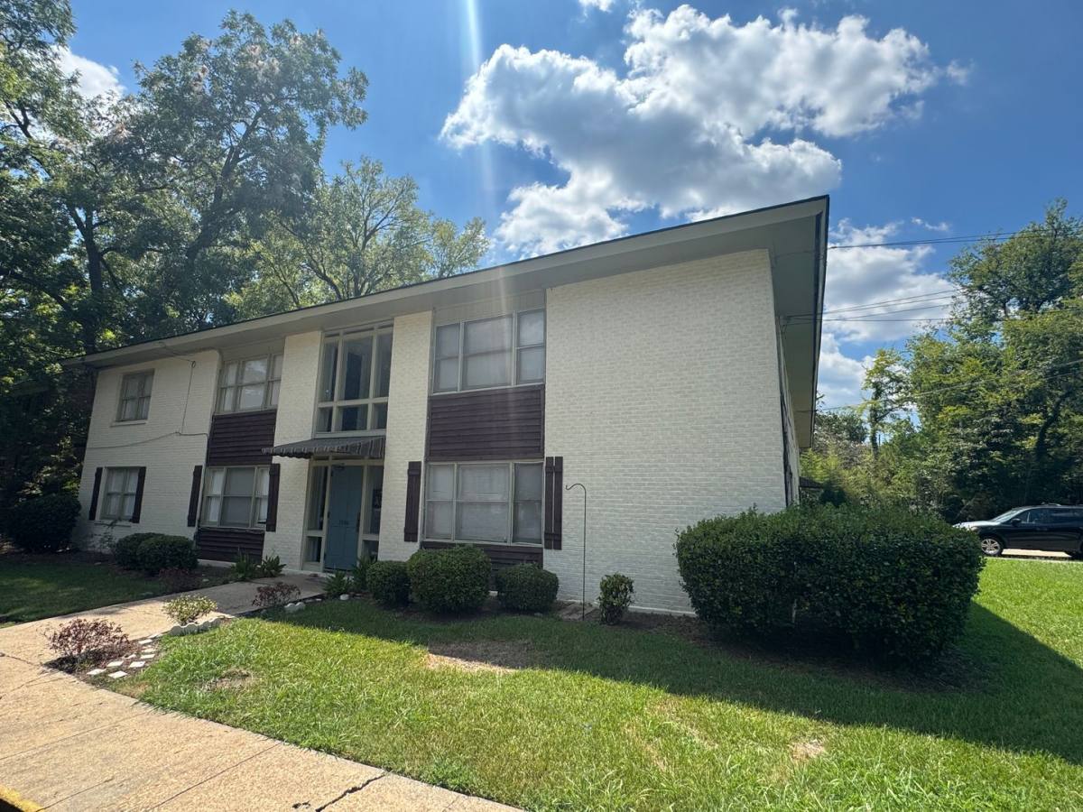 Apartment for rent at 3206 Wellington Rd, Montgomery, AL 36106