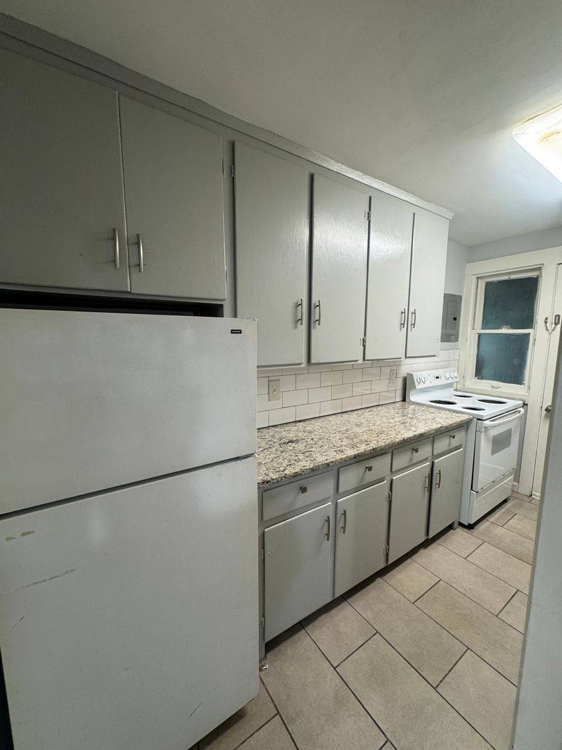 Apartment for rent at 3206 Wellington Rd, Montgomery, AL 36106