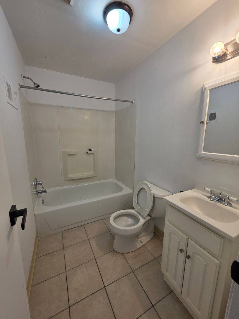 House for rent at 2228 Cross St, Philadelphia, PA 19146