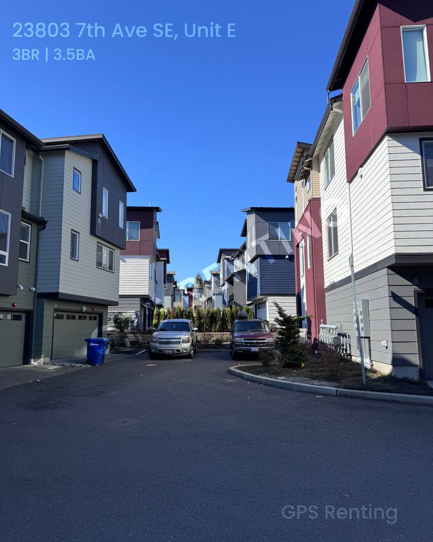 Townhouse for rent at 23803 7th Ave SE E, Bothell, WA 98021