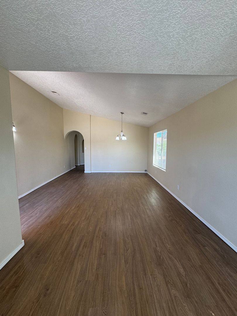 House for rent at 800 Purple Aster Ave SW, Los Lunas, NM 87031
