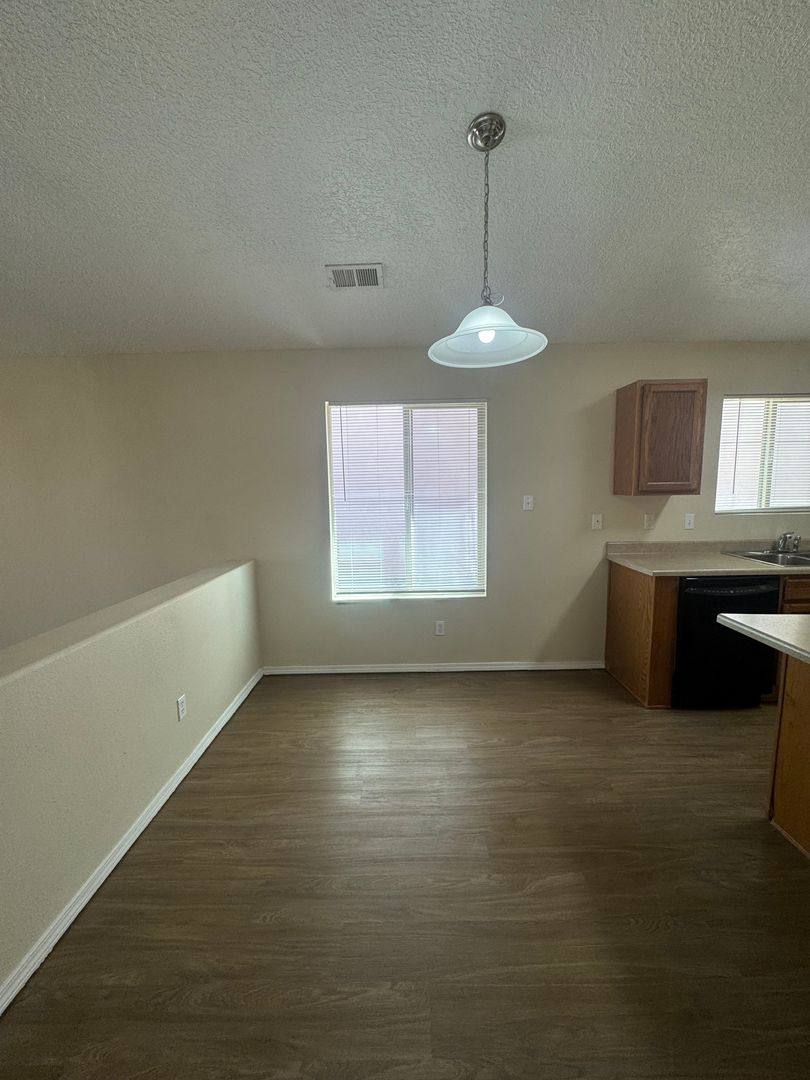House for rent at 800 Purple Aster Ave SW, Los Lunas, NM 87031