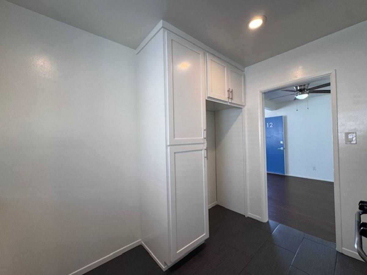 Apartment for rent at 1309 E Appleton, Long Beach, CA 90802