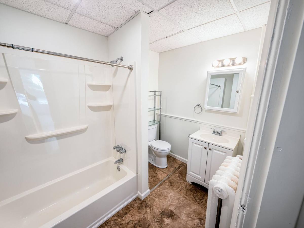 Apartment for rent at 834 Warren St, Hudson, NY 12534