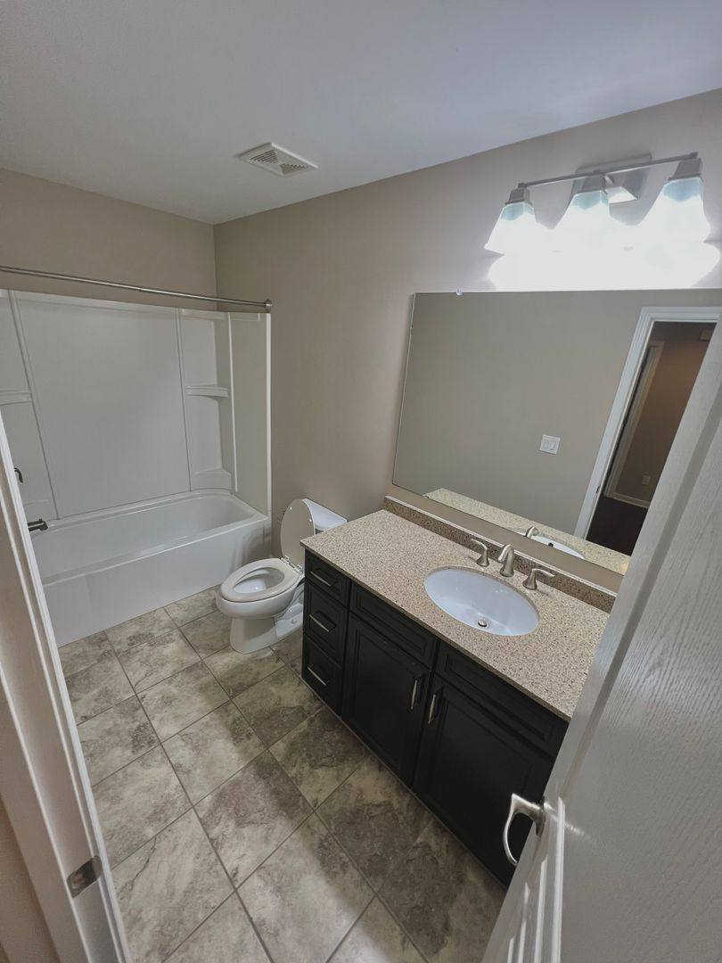 Townhouse for rent at 1627 Trailview Way NE, Atlanta, GA 30329