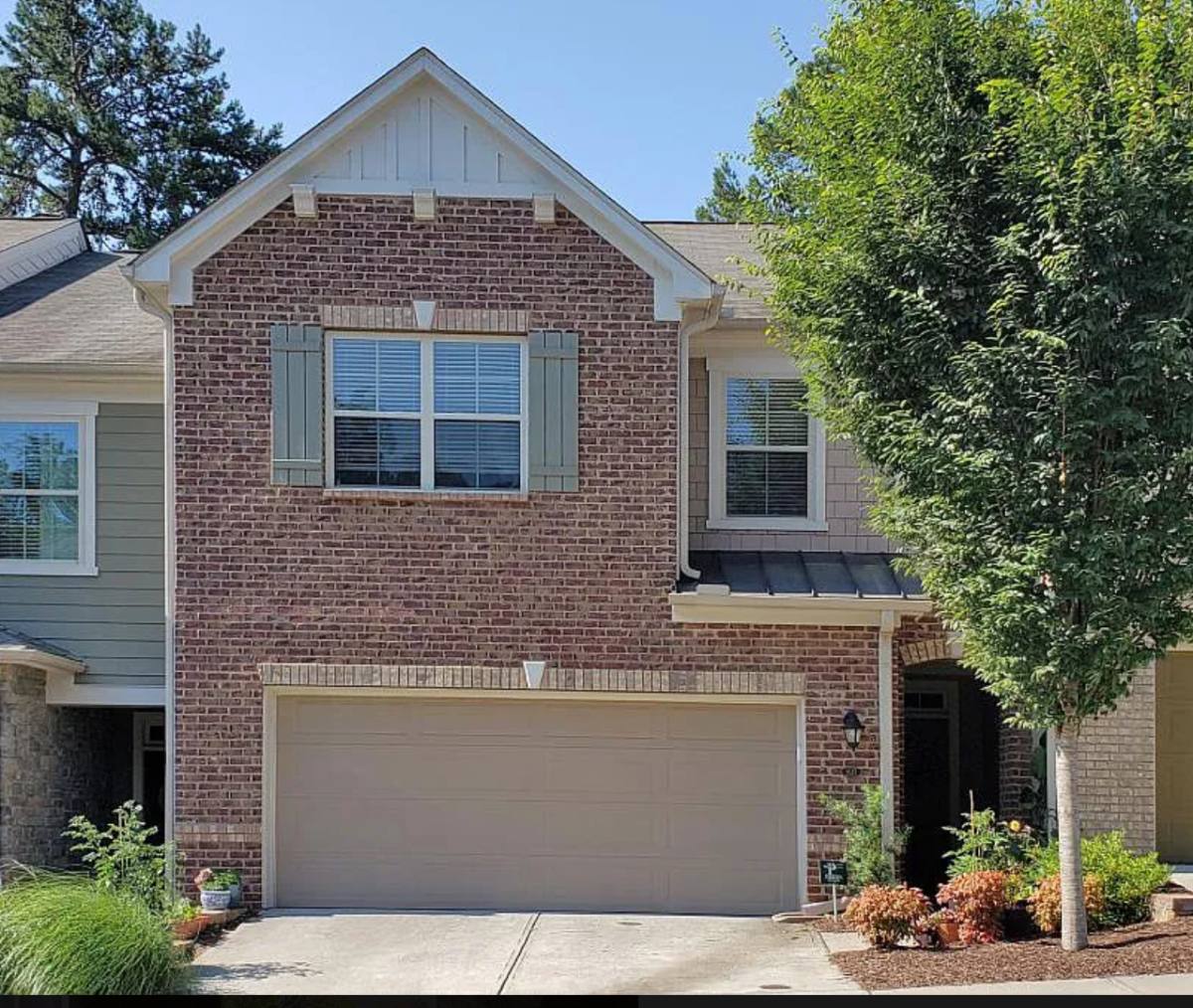 Townhouse for rent at 1627 Trailview Way NE, Atlanta, GA 30329