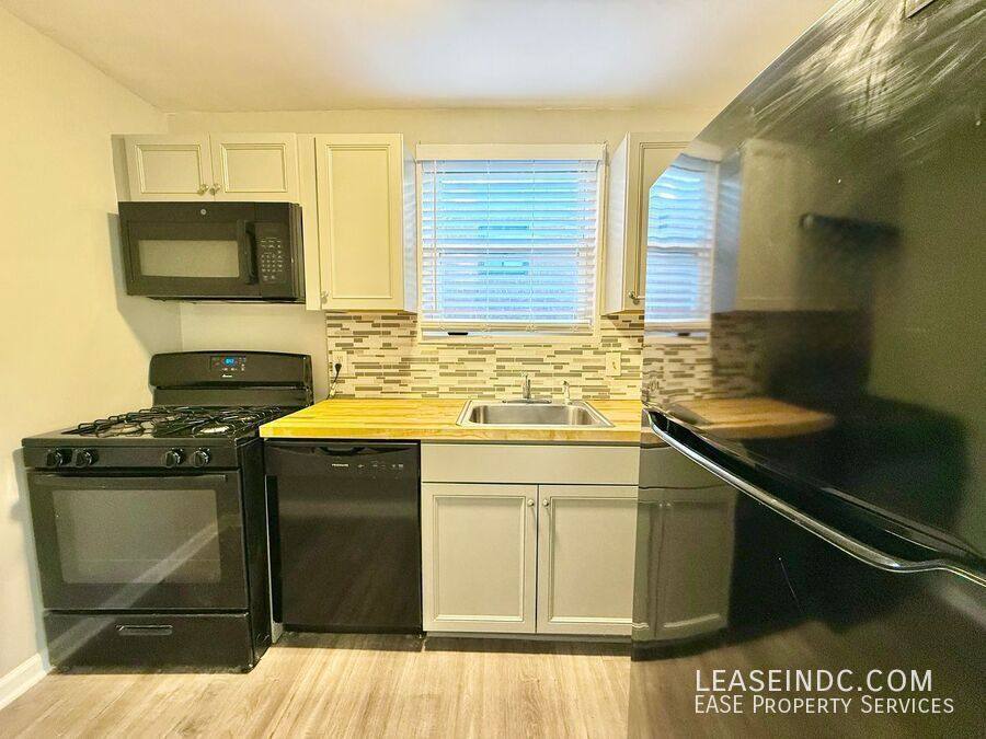 Apartment for rent at 4407 2nd St NE #2, Washington, DC 20011