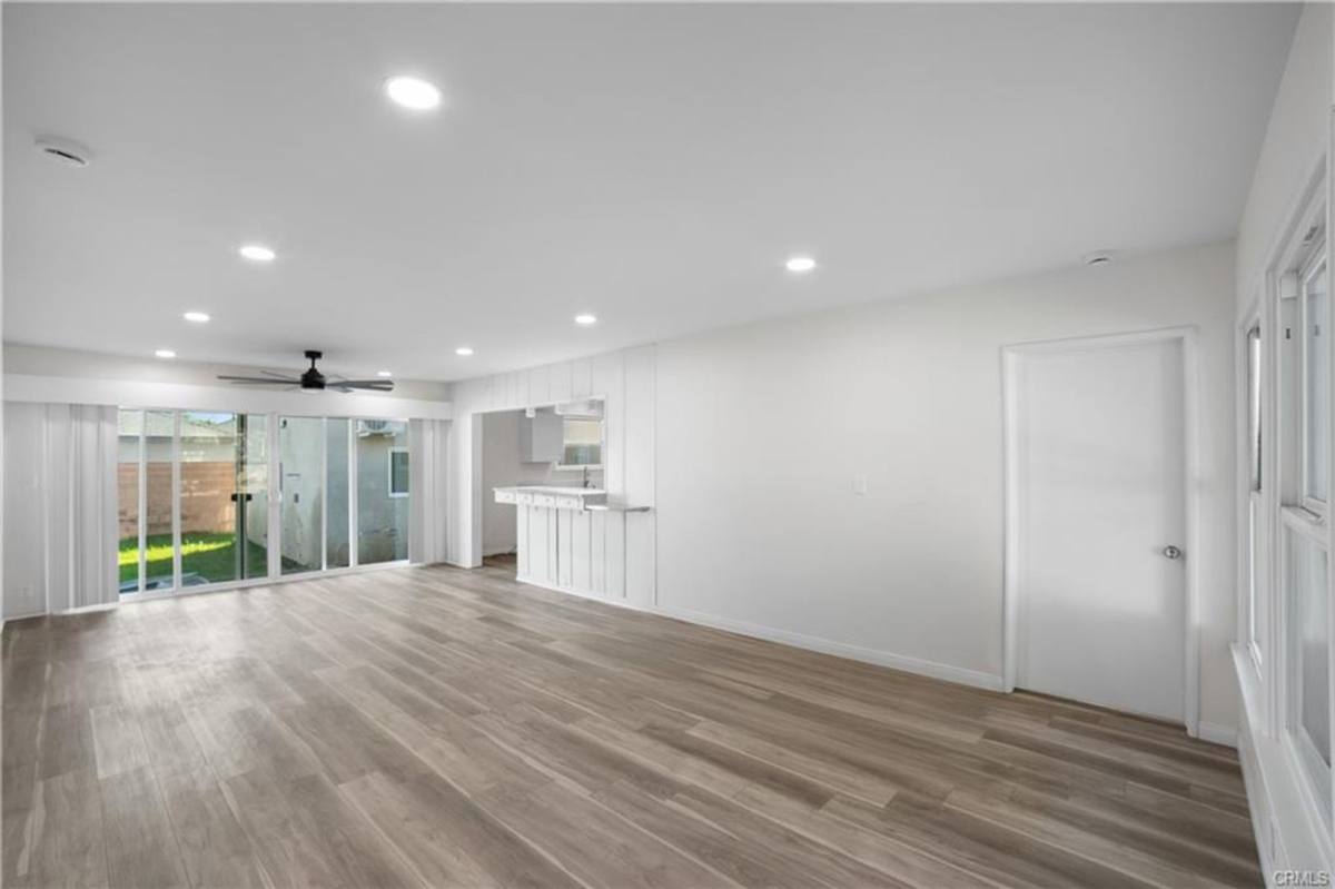 House for rent at 7400 Cozycroft, Winnetka, CA 91306