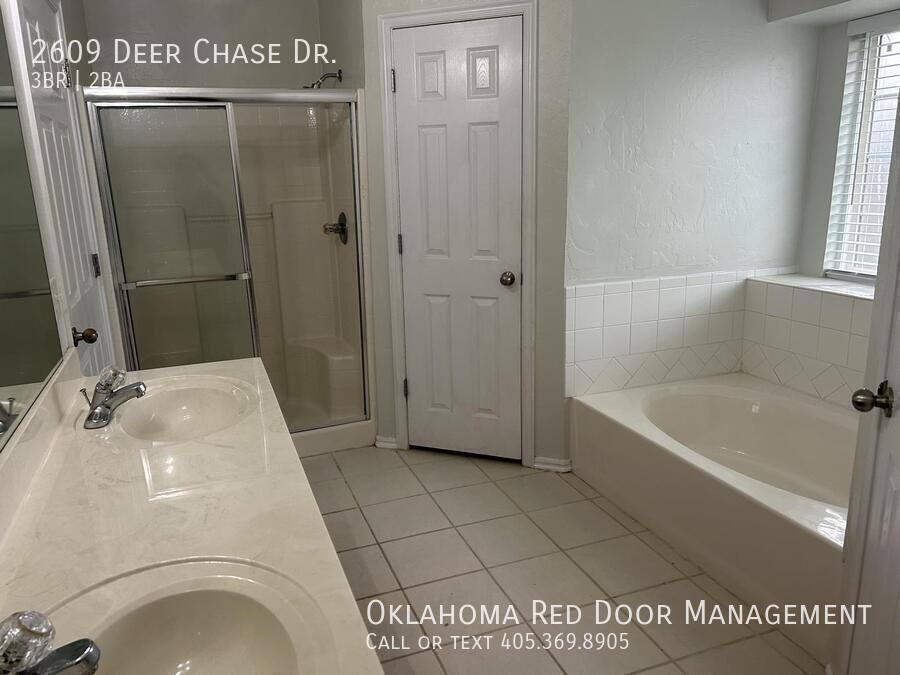 House for rent at 2609 Deer Chase Dr, Norman, OK 73071