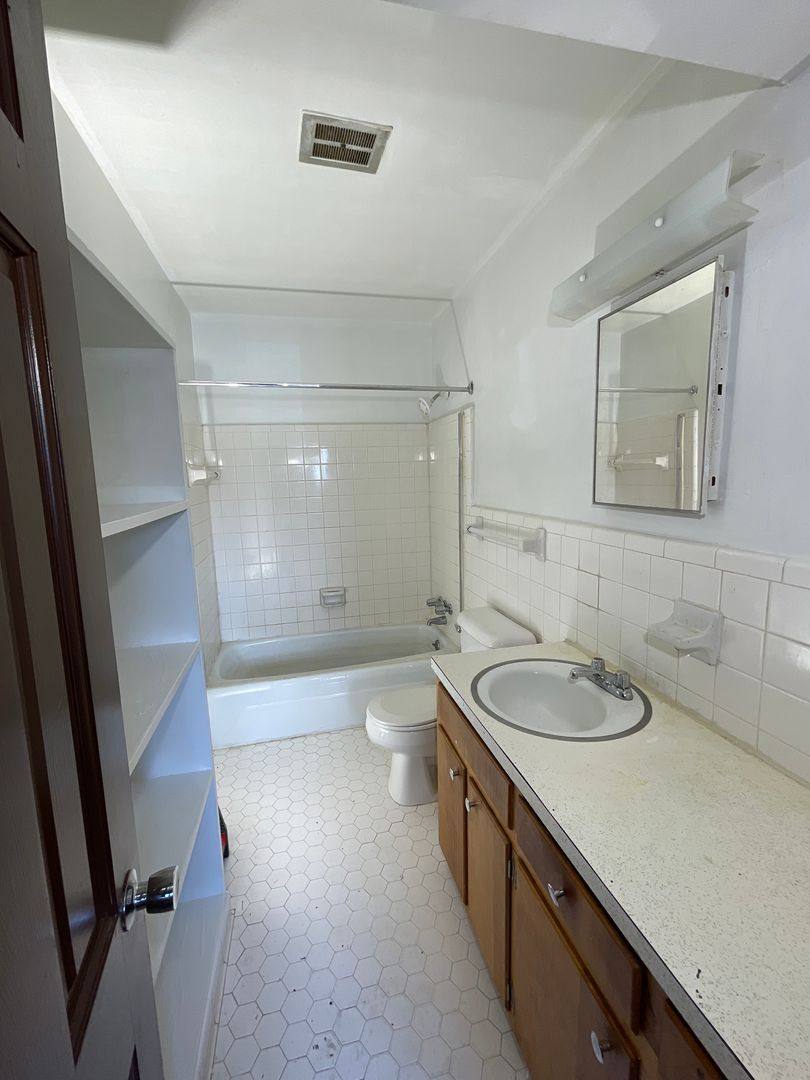 Apartment for rent at 7748-7764 4th Ave S, Birmingham, AL 35206