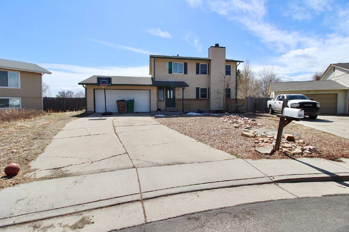 House for rent at 13238 Alcott Circle, Broomfield, CO 80020