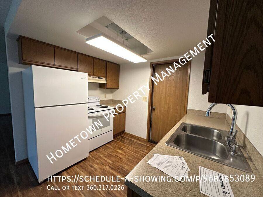 Townhouse for rent at 1606 Sulky Dr SE #B, Lacey, WA 98503