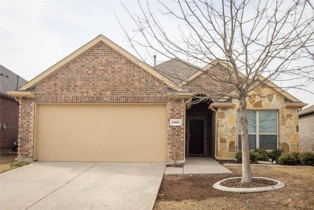 House for rent at 1904 Clark St, Anna, TX 75409