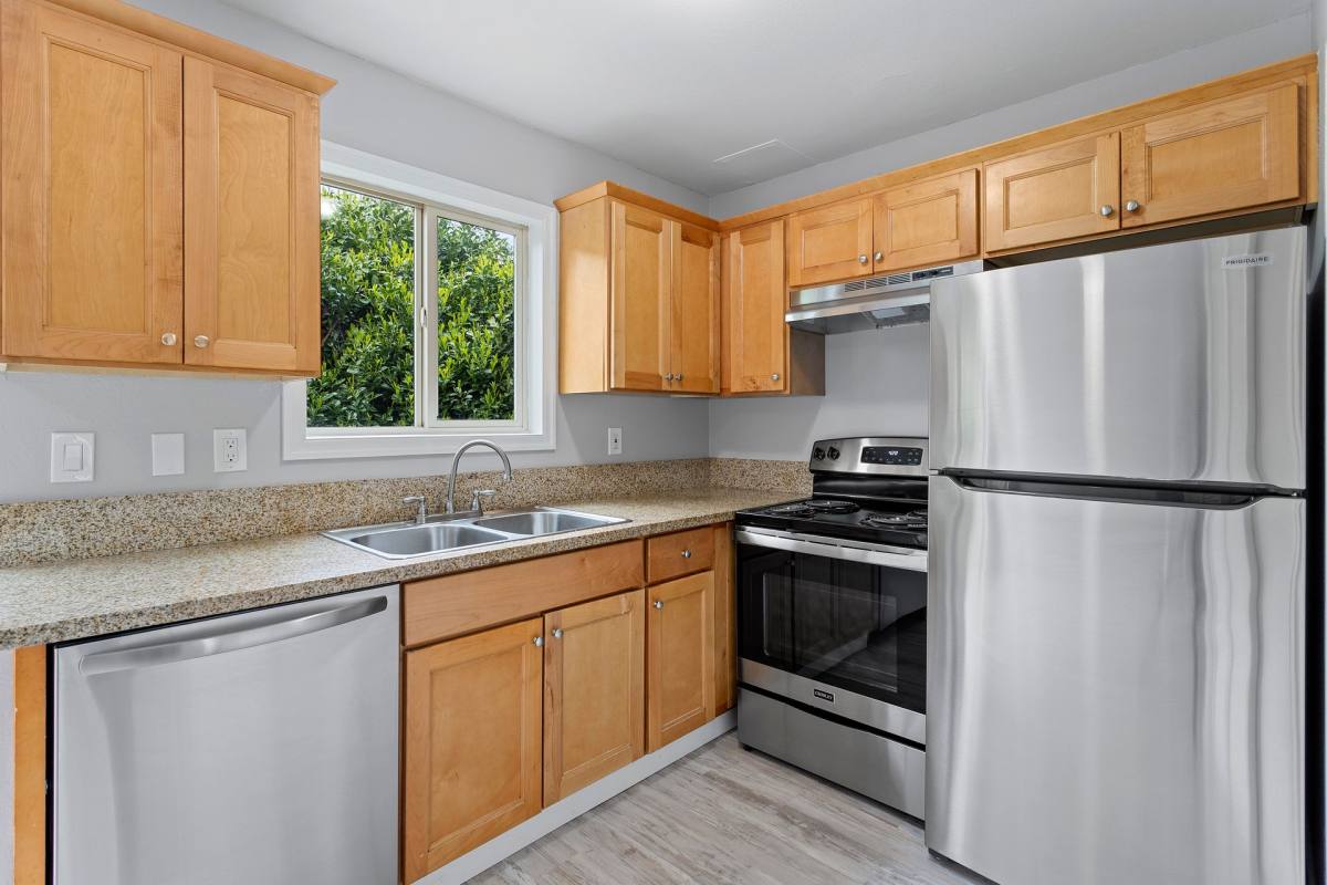 Apartment for rent at 3025 SE Maple St, Portland, OR 97267
