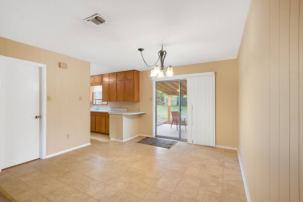 House for rent at 185 Oklahoma Ave, New Braunfels, TX 78130