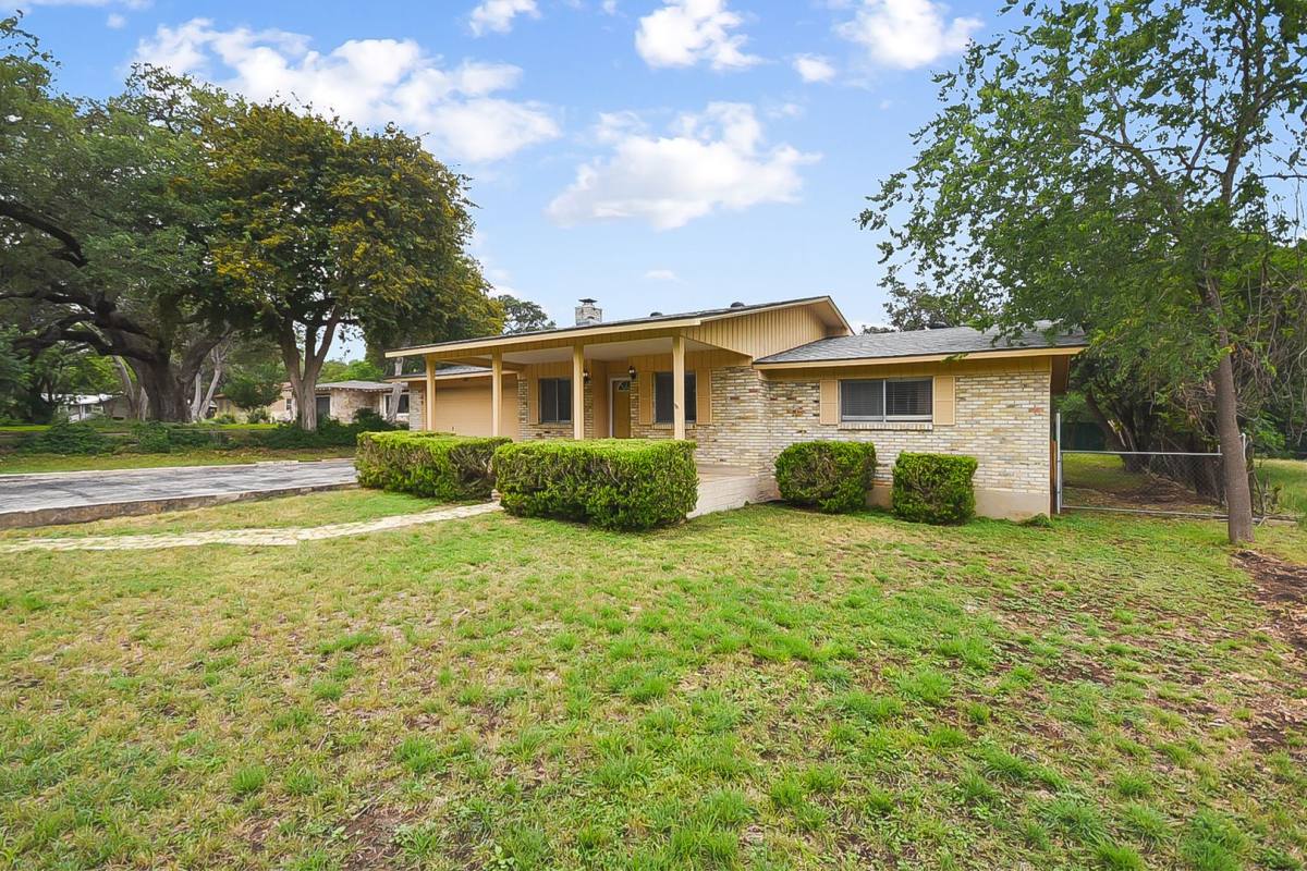 House for rent at 185 Oklahoma Ave, New Braunfels, TX 78130