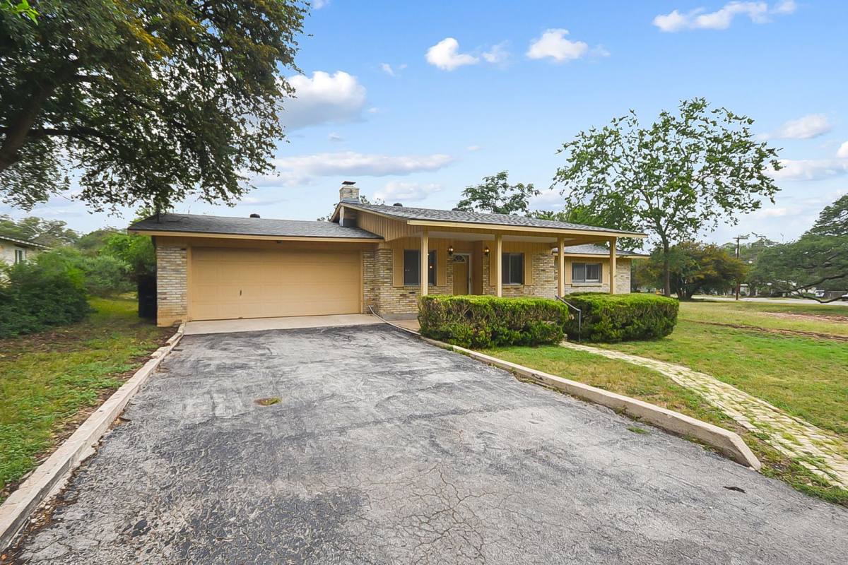 House for rent at 185 Oklahoma Ave, New Braunfels, TX 78130