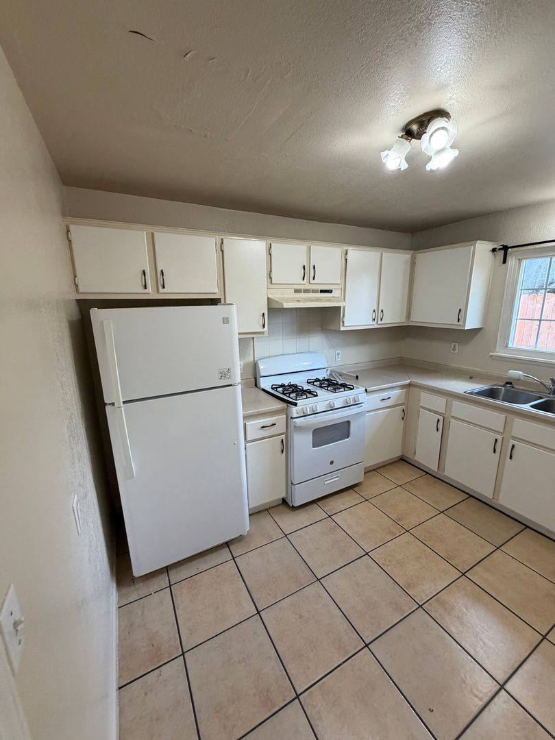 Apartment for rent at 1925 1933 11th Ave, Olivehurst, CA 95961