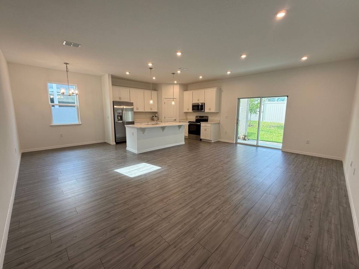 405 Eventide Ave, Mascotte, FL 34753 - House for Rent - Image 4