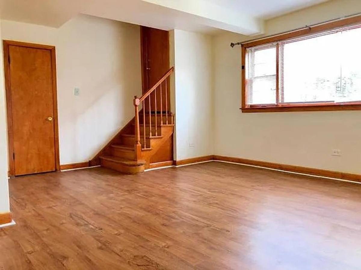 Apartment for rent at 1829 Grove Ave #G, Berwyn, IL 60402