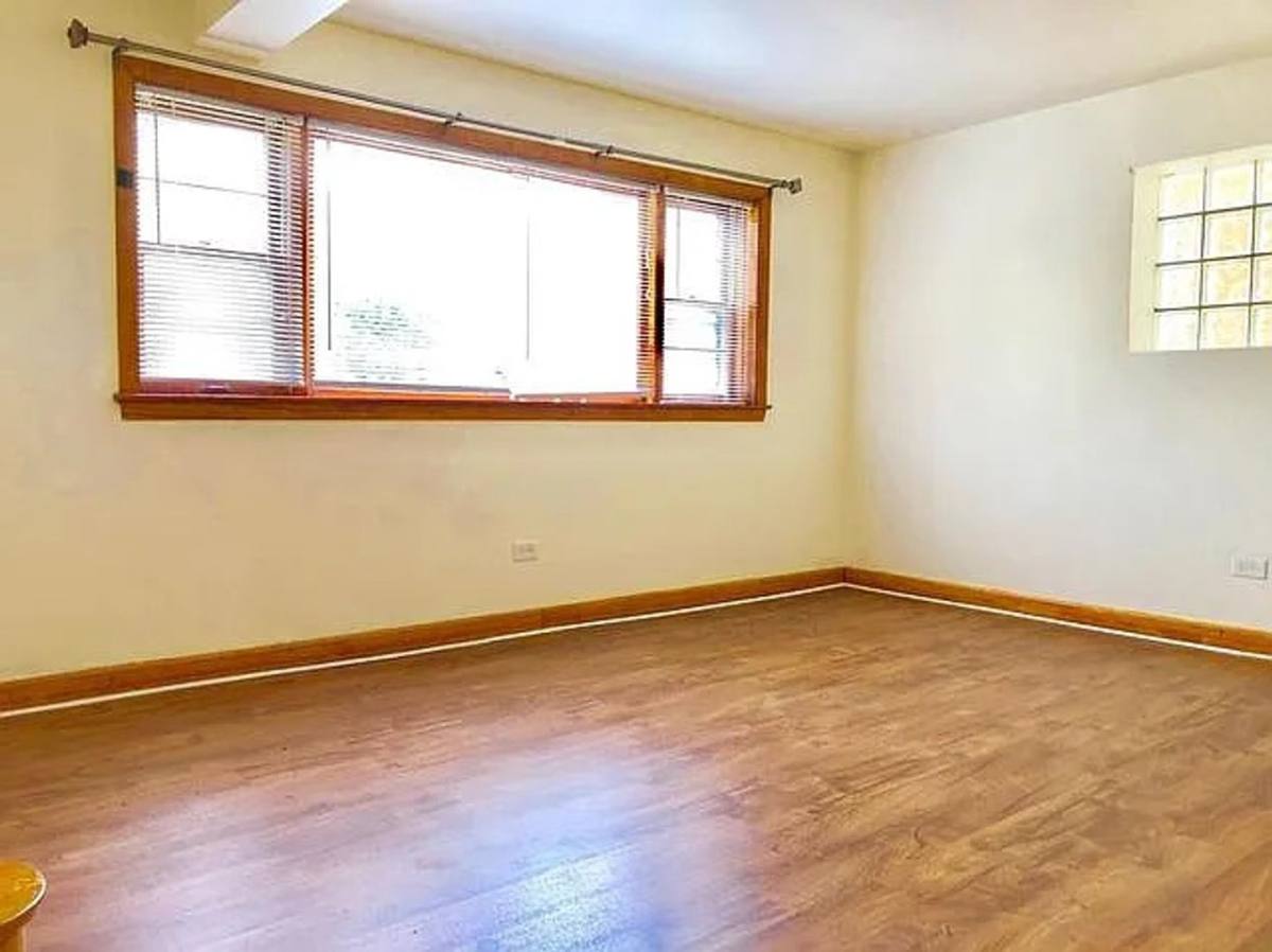 Apartment for rent at 1829 Grove Ave #G, Berwyn, IL 60402