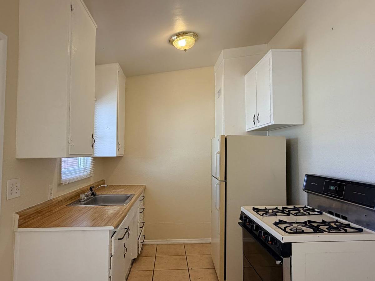 Apartment for rent at 2841 B St, Rosamond, CA 93560