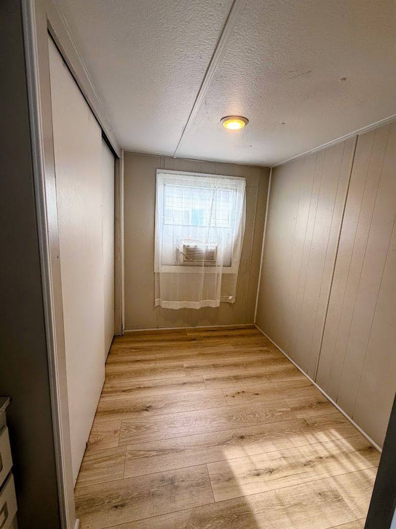 Apartment for rent at 465 Canton Rd, Akron, OH 44312