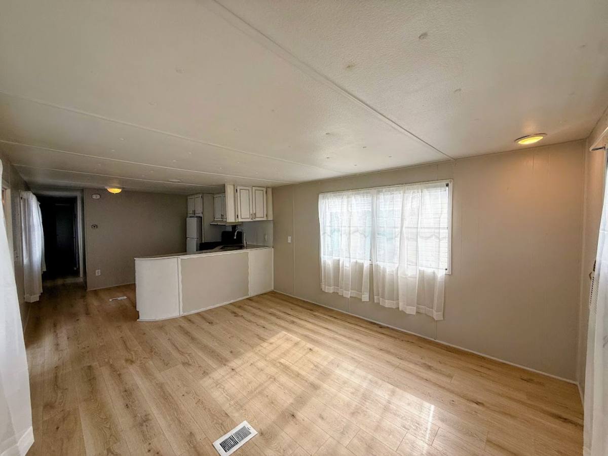 Apartment for rent at 465 Canton Rd, Akron, OH 44312