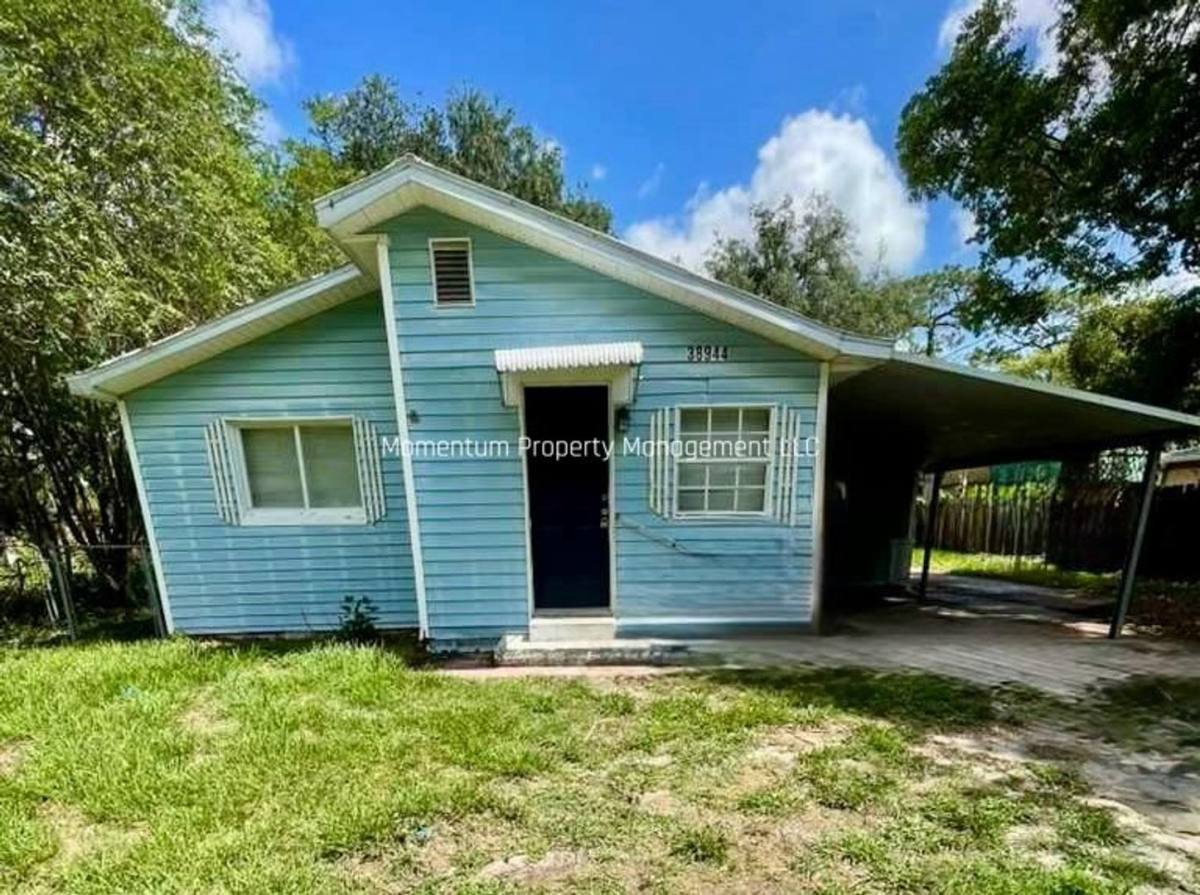 House for rent at 38944 New Dennison Lane, Zephyrhills, FL 33542