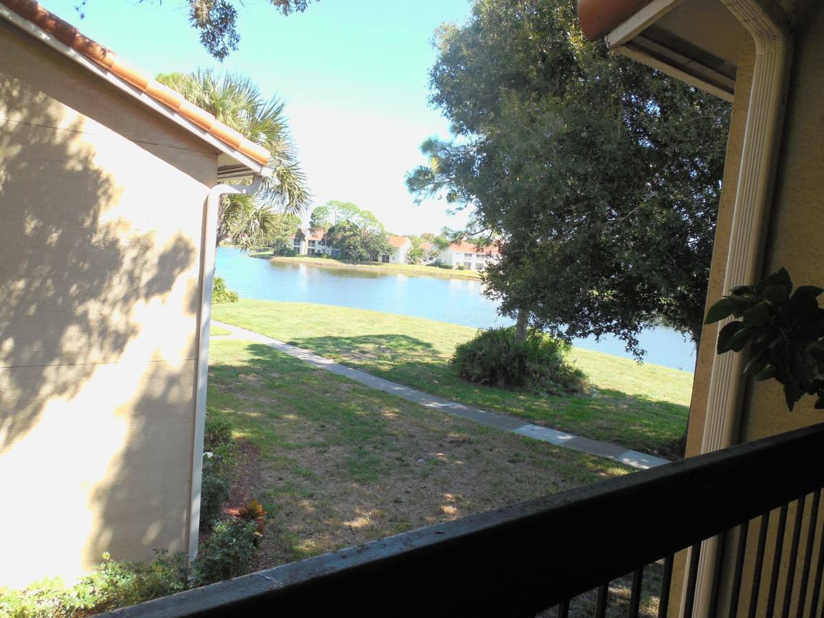 Condo for rent at 4053 Crockers Lake Blvd, Sarasota, FL 34238