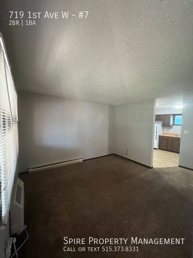 Apartment for rent at 719 1st Ave W #7, Newton, IA 50208
