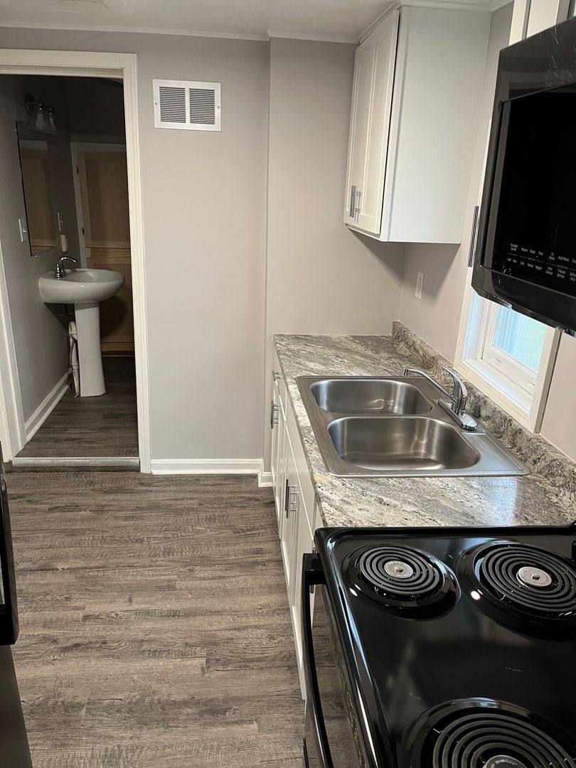 Apartment for rent at 69 W Division St, Rockford, MI 49341