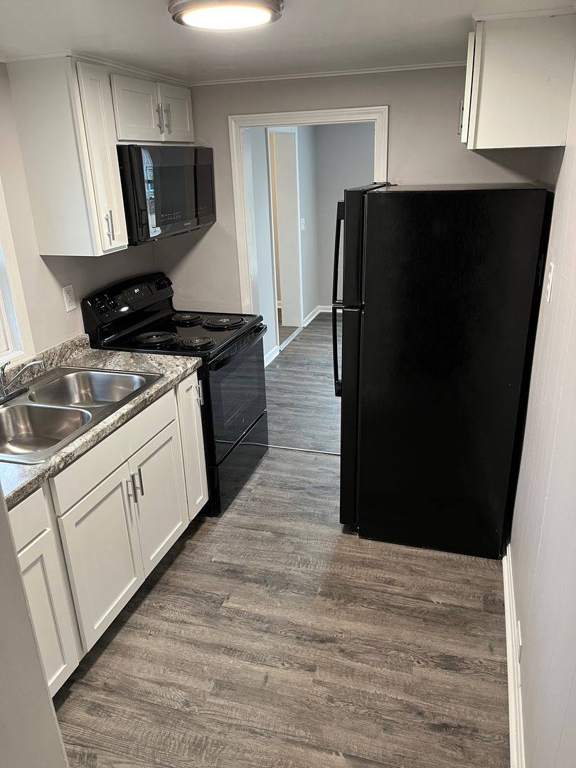Apartment for rent at 69 W Division St, Rockford, MI 49341