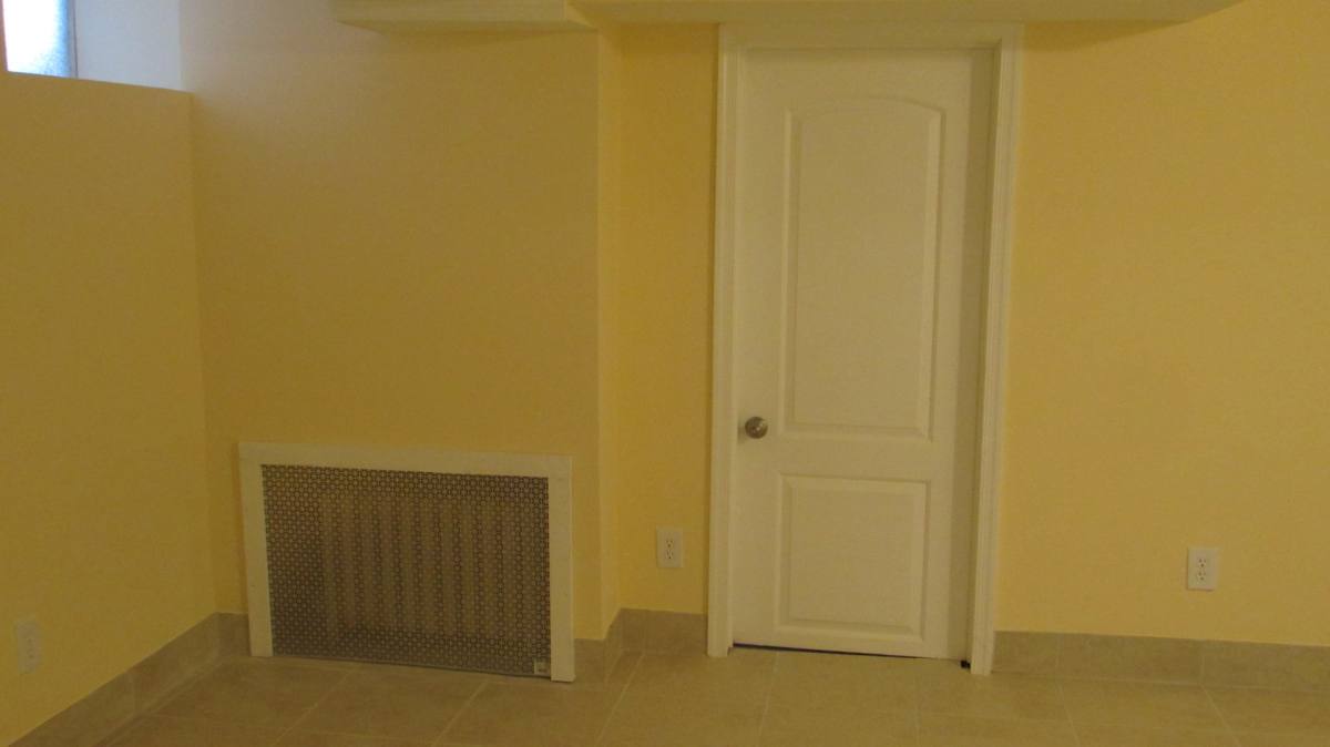 House for rent at 4611 Harcourt Rd, Baltimore, MD 21214