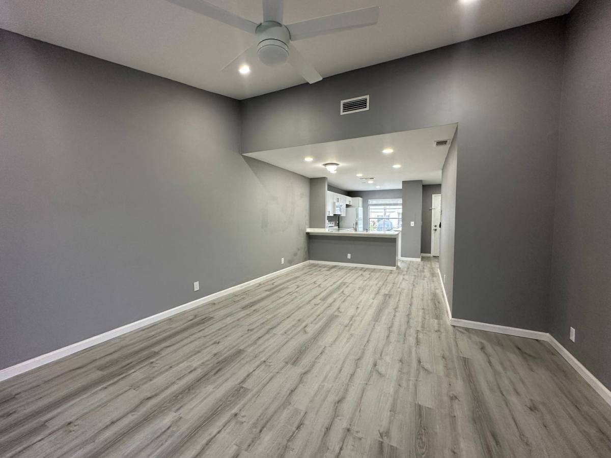 Townhouse for rent at 139 Deerfield Court, Jupiter, FL 33458
