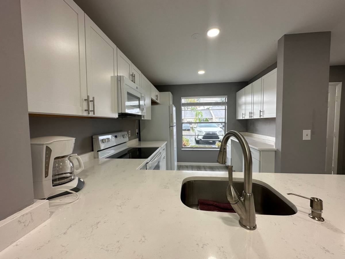 Townhouse for rent at 139 Deerfield Court, Jupiter, FL 33458