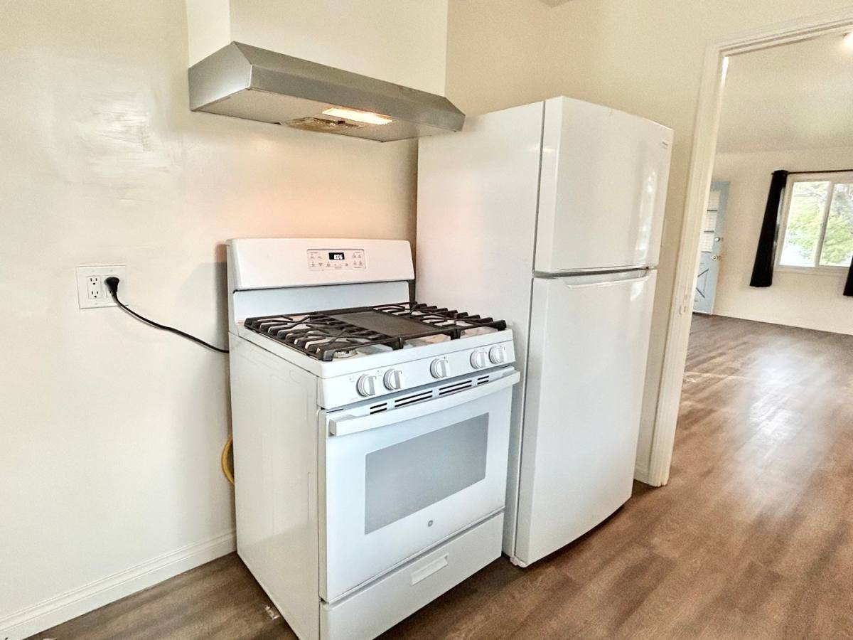 Apartment for rent at 318 W Carrillo St, Santa Barbara, CA 93101