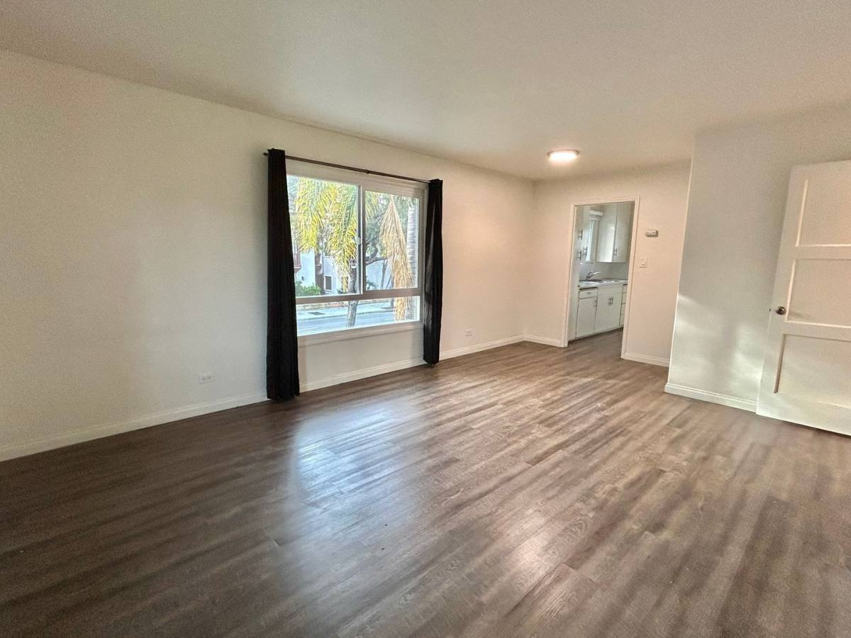 Apartment for rent at 318 W Carrillo St, Santa Barbara, CA 93101