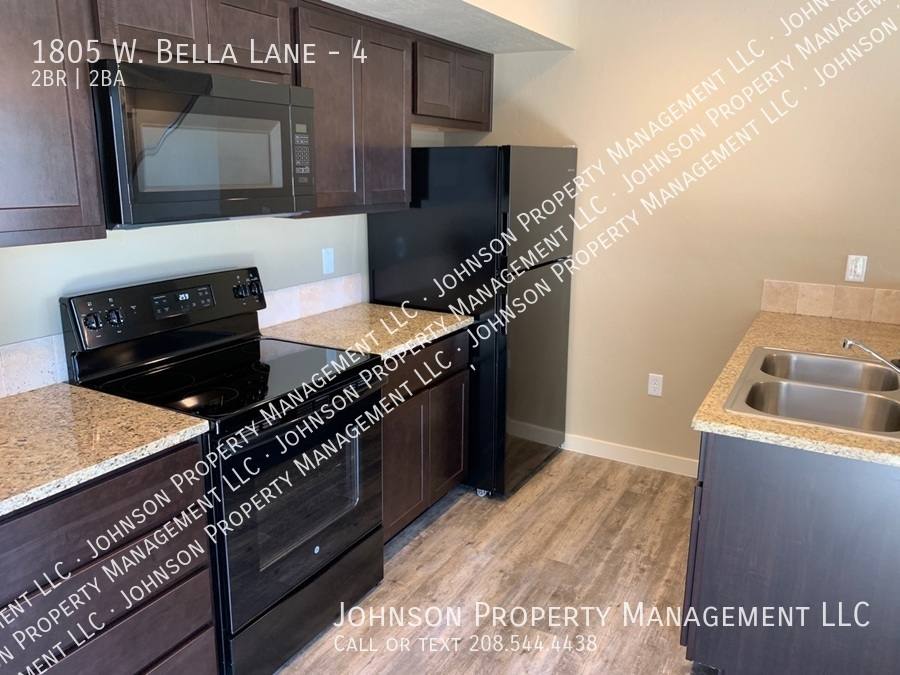 Townhouse for rent at 1805 W Bella Lane #4, Nampa, ID 83651