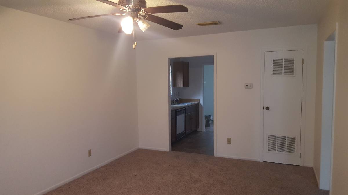 Townhouse for rent at 320 Station St, Converse, TX 78109