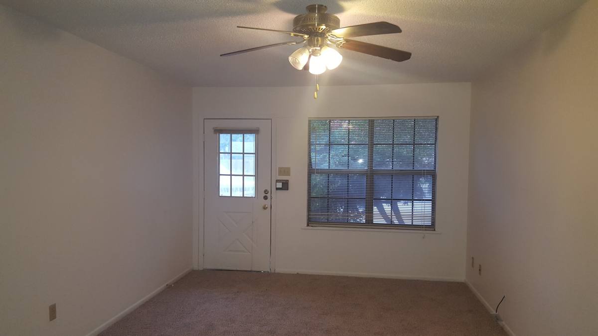 Townhouse for rent at 320 Station St, Converse, TX 78109