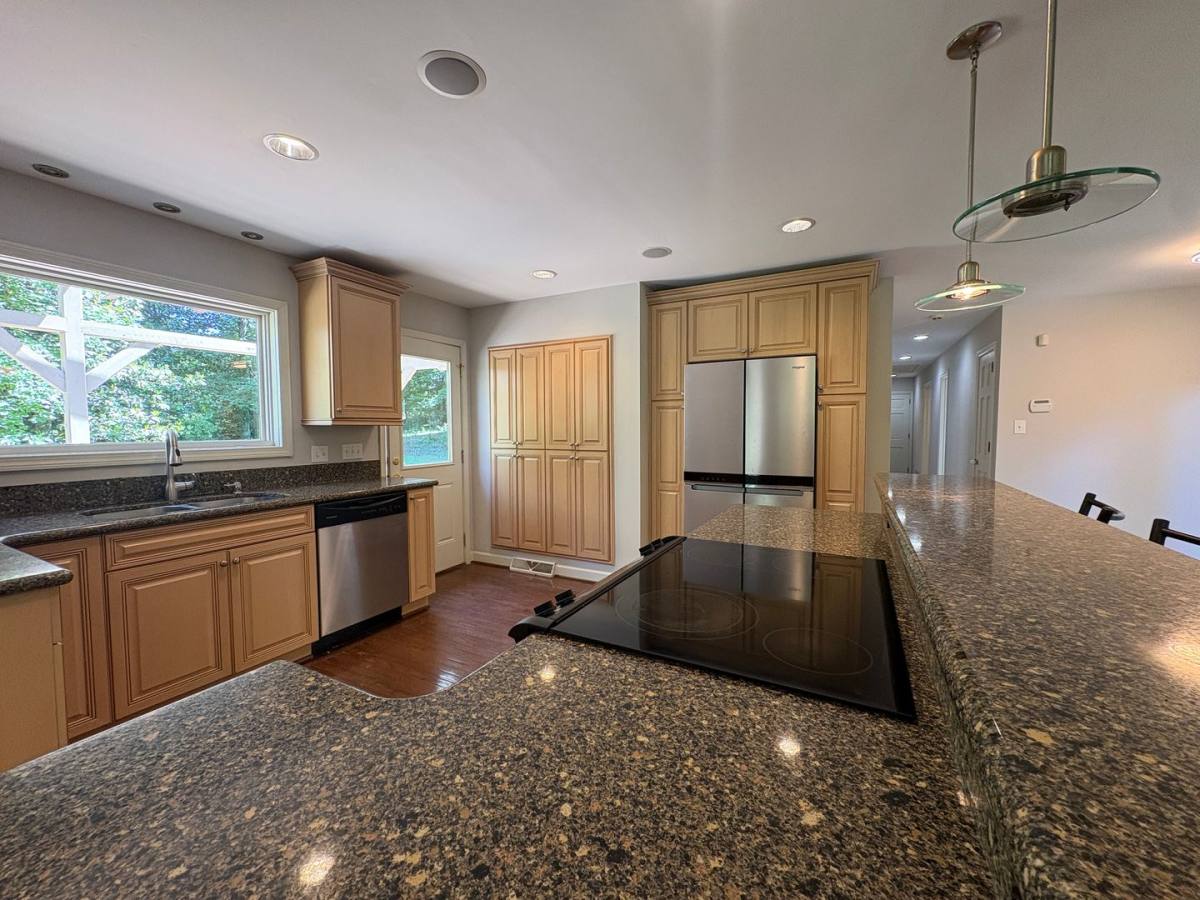 House for rent at 1 Dellwood Dr, Greenville, SC 29609