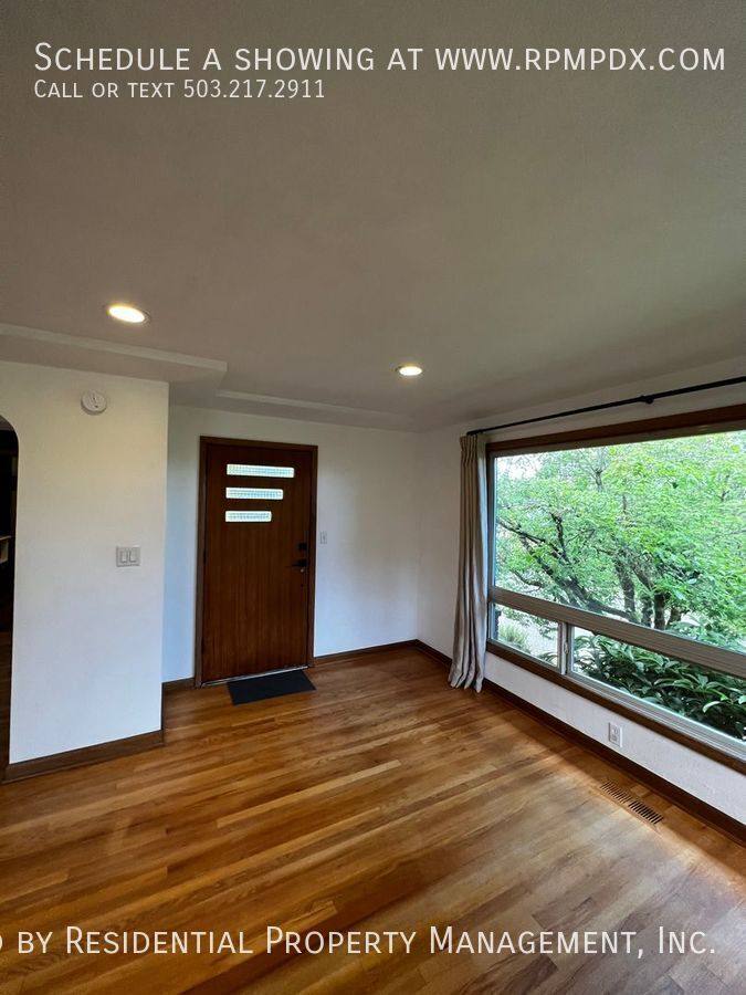 Townhouse for rent at 4434 SW Valona Way, Portland, OR 97219