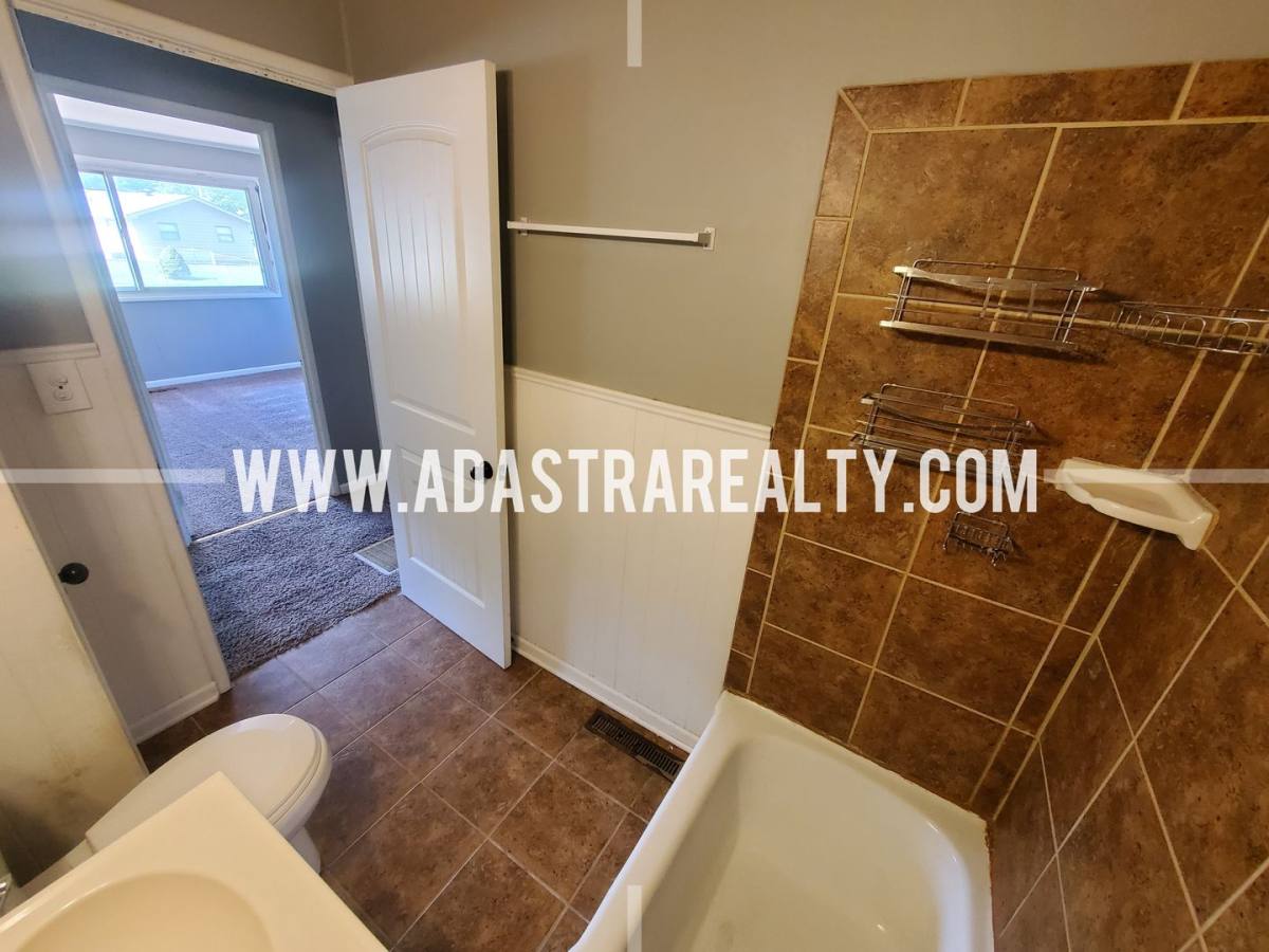 House for rent at 6011 N Forest Ave, Kansas City, MO 64118