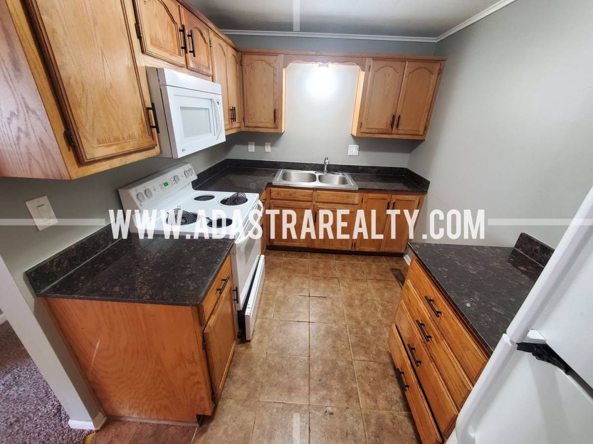 House for rent at 6011 N Forest Ave, Kansas City, MO 64118