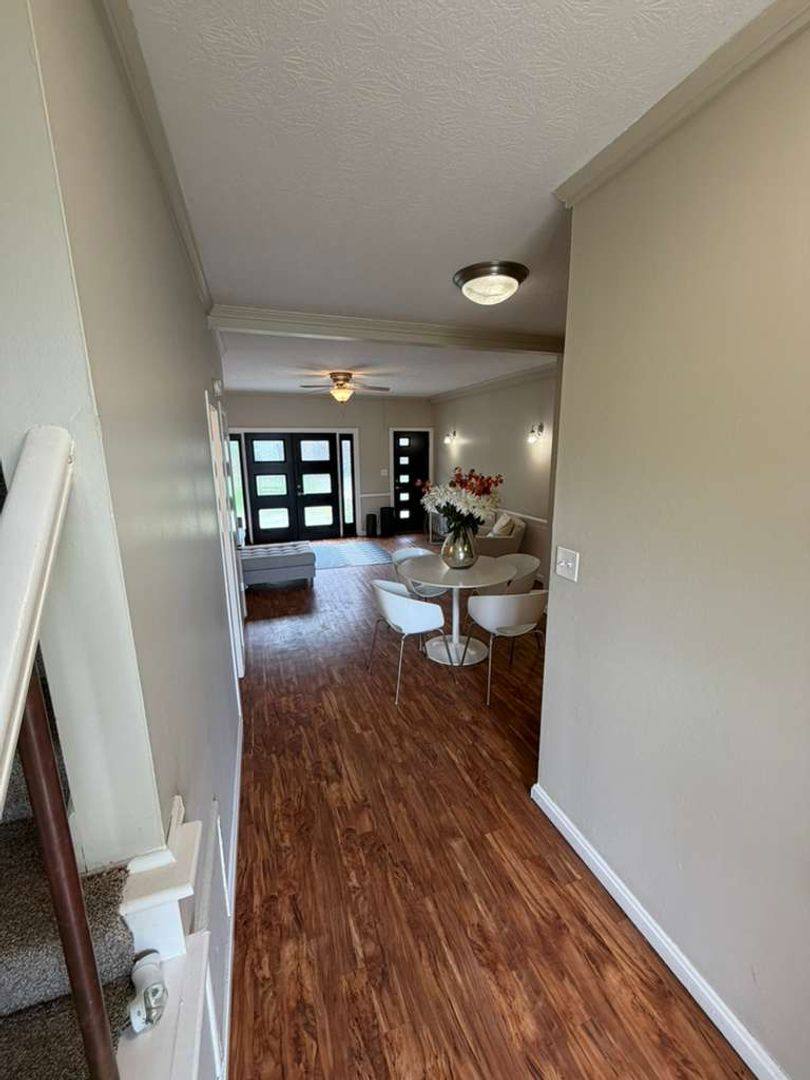Townhouse for rent at 1460-1470 Presidential Dr, Columbus, OH 43212
