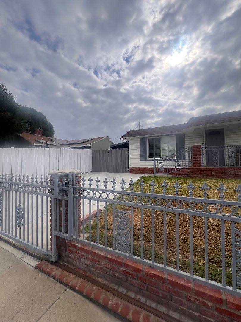 House for rent at 12202 Colima Rd, Whittier, CA 90604