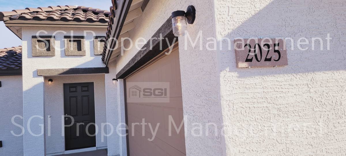 House for rent at 2025 E Velvet Place, Casa Grande, AZ 85122