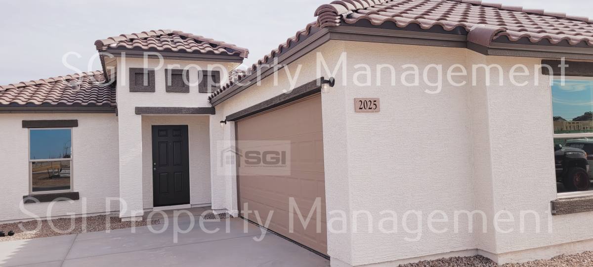 House for rent at 2025 E Velvet Place, Casa Grande, AZ 85122