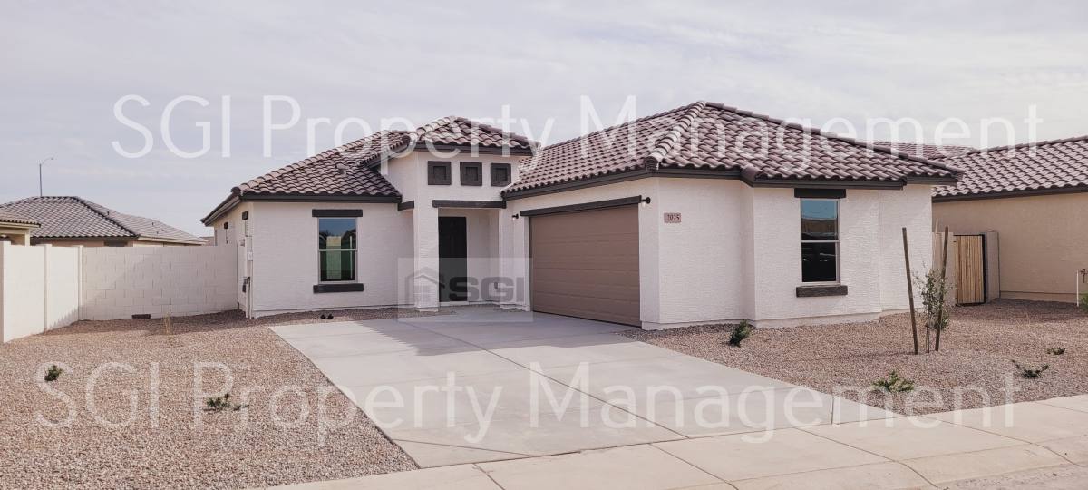House for rent at 2025 E Velvet Place, Casa Grande, AZ 85122
